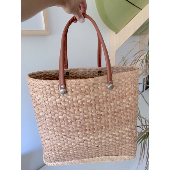 Hand Crafted Handbags - Woven Beach Bag Handmade in Mexico